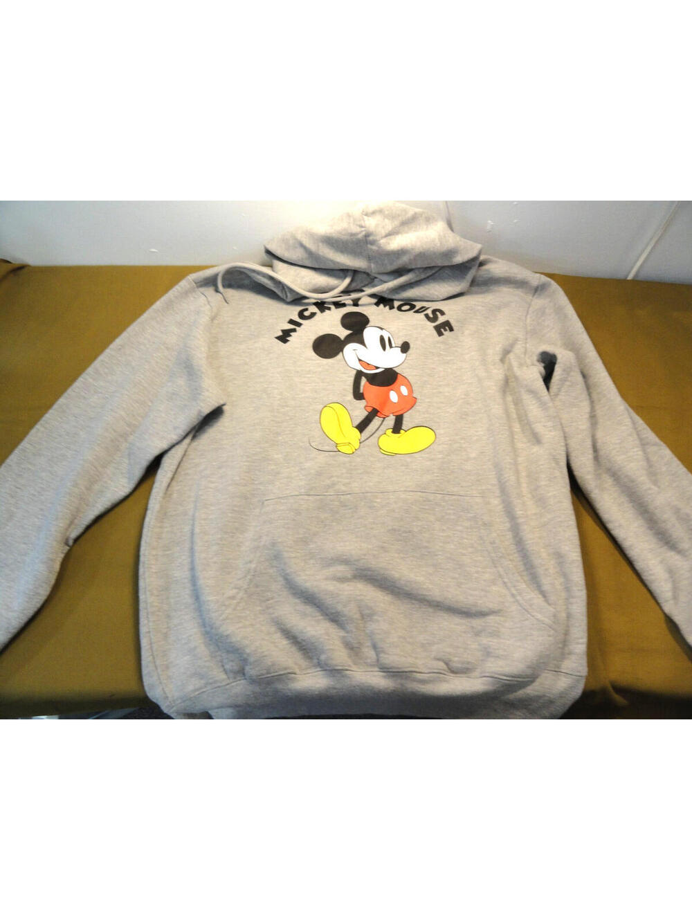 DISCONTINUED WALT DISNEY MICKEY MOUSE GRAY SWEATSHIRT HOODIE MEDIUM DISNEY STORE